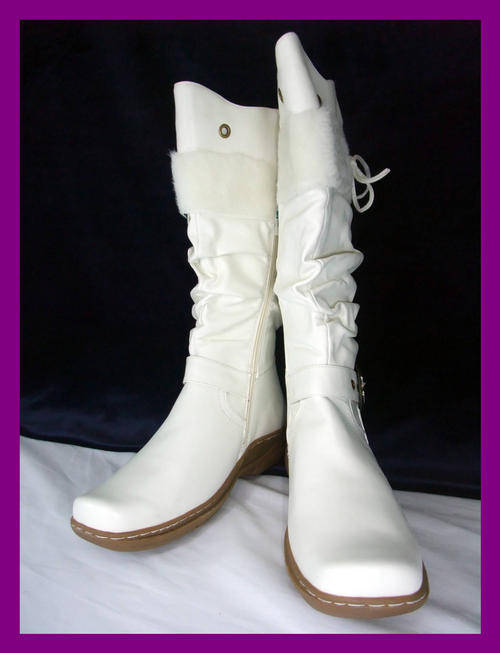 WHITE DIAMOND BUCKLE BOOT , SIZE: 3,5,6,7,8