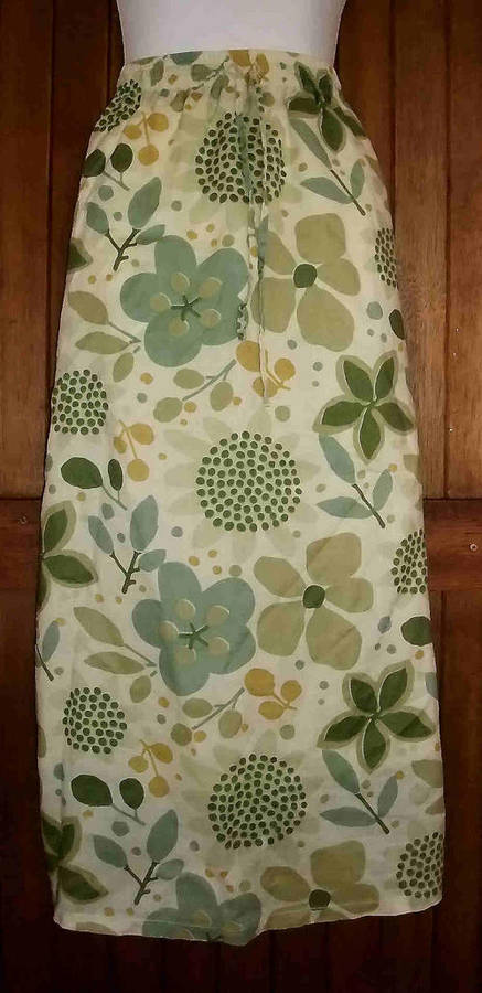 FLORAL WOMANS RETRO SKIRT