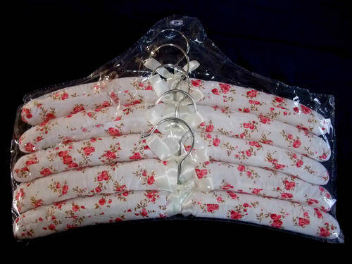 Unbeatable Price ** Floral Cotton Fabric Clothes Hangers Bow Satin 5Pcs - Red