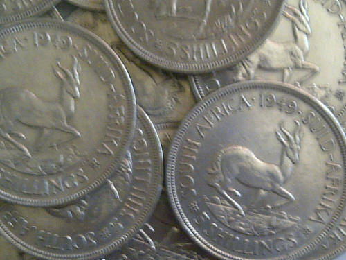 1 X FANTASTIC AND RARE ***1949*** HIGH SILVER SOUTH AFRICAN 5 SHILLINGS (CROWN).