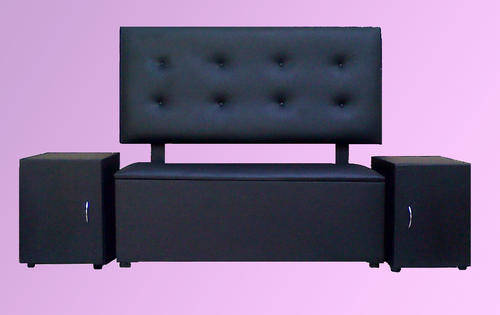 4 pce Upholstered Bedroom Set comp Headboard, pedestals, linen box