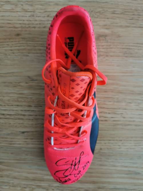 RWC Winner's 2019 Signed Rugby Boot - Captain Siya Kolisi (L)