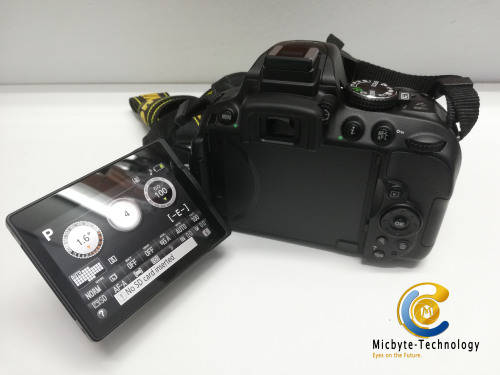 Nikon D5300 DSLR 24.2MP with 18-55mm DX VR Lens