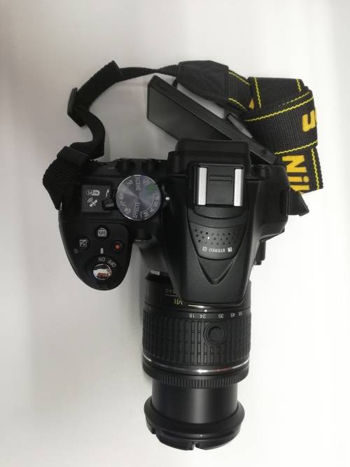 Nikon D5300 DSLR 24.2MP with 18-55mm DX VR Lens