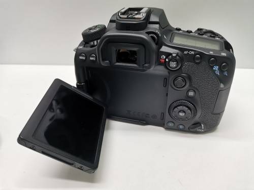 CANON EOS 90D DSLR Camera with EF-S 18-55 mm f/4.5-5.6 IS STM Lens