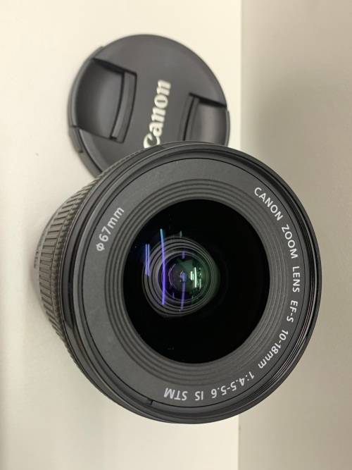 Canon zoom lens EF-S 10-18mm 1:4.5-5.6 IS STM