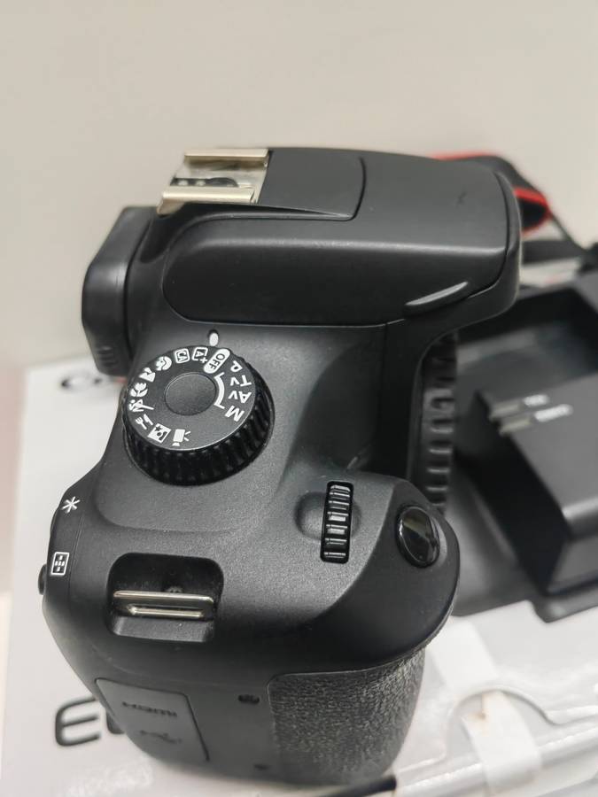 Canon EOS 4000D Body