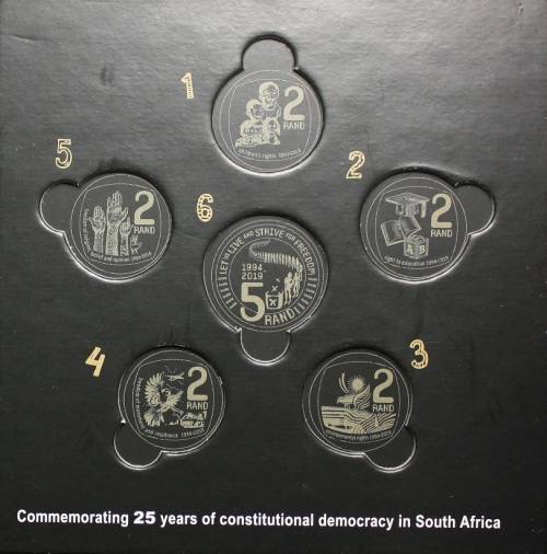 2019 5 Rand and 2 Rand Holder