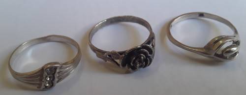 A lot of 3 solid sterling silver rings. *1 bid for all 3!!!*