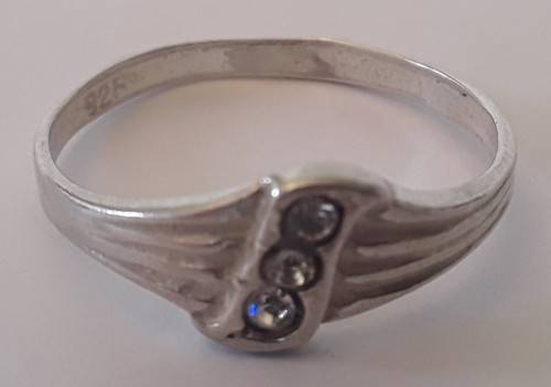 A lot of 3 solid sterling silver rings. *1 bid for all 3!!!*