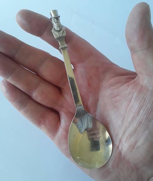 Solid silver Paul Kruger Spoon to commemorate `Battle of Amajuba`. Cape Mint. 925. 39.73 grams.