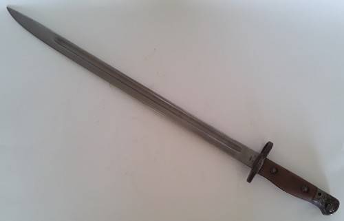 WW1 Pattern 1907 Sword Bayonet By Sanderson With Scabbard.  Dated 1918.