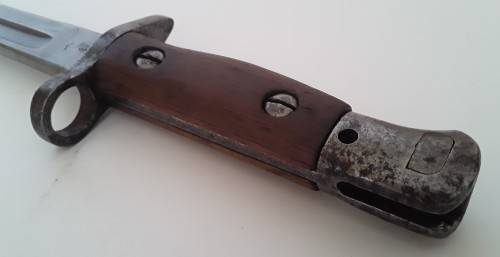 WW1 Pattern 1907 Sword Bayonet By Sanderson With Scabbard.  Dated 1918.