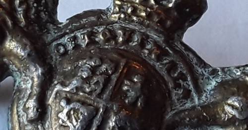 Boer War Home Counties Reserve Regiment Cap Badge. Lugs intact.