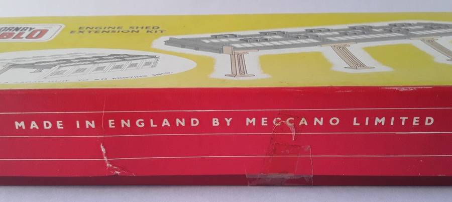 Hornby Dublo Engine Shed extension Kit. No : 5006. Mint in box.