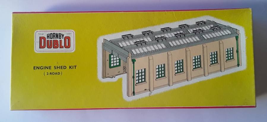 Hornby Dublo Engine Shed Kit. No : 5005. Mint in box.