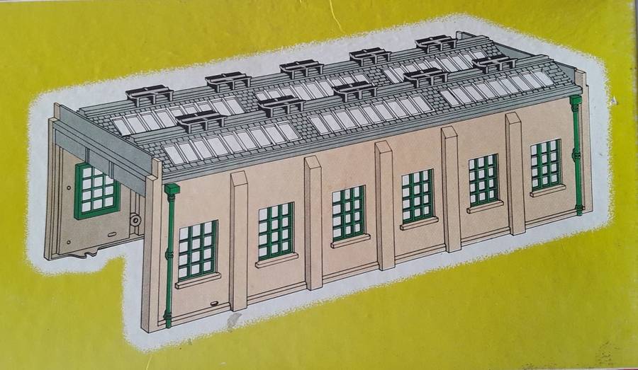 Hornby Dublo Engine Shed Kit. No : 5005. Mint in box.