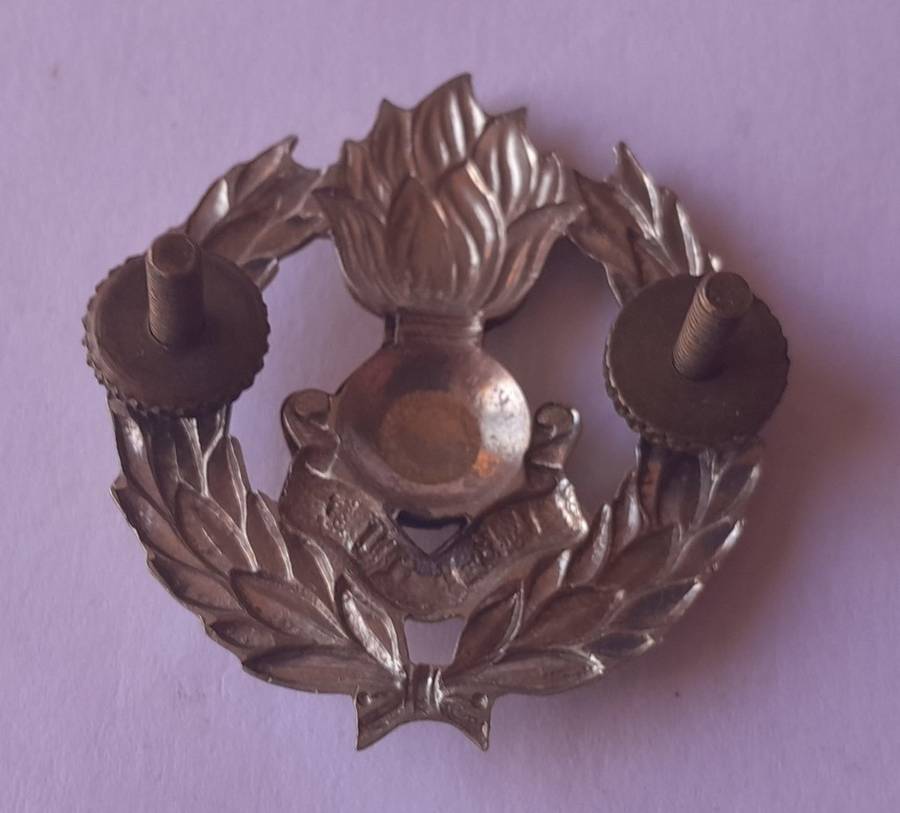 SADF Engineer Corps Cap Badge.  Lugs Intact.