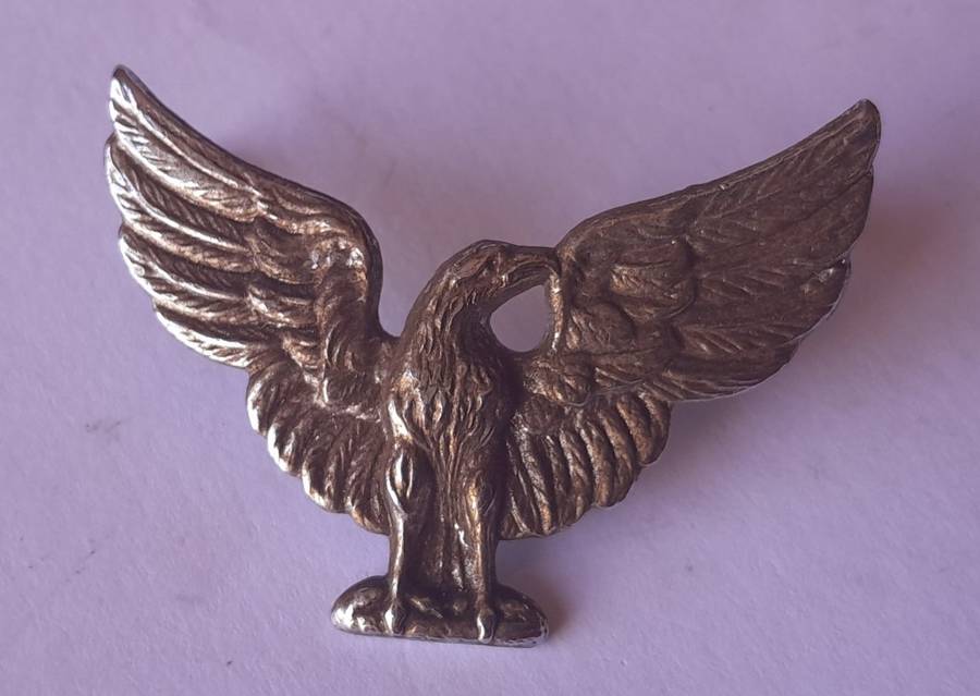 Transvaal State Artillery (Transvaal Staat Artillerie) Eagle Cap Badge. Lugs Intact.  1 Bent.