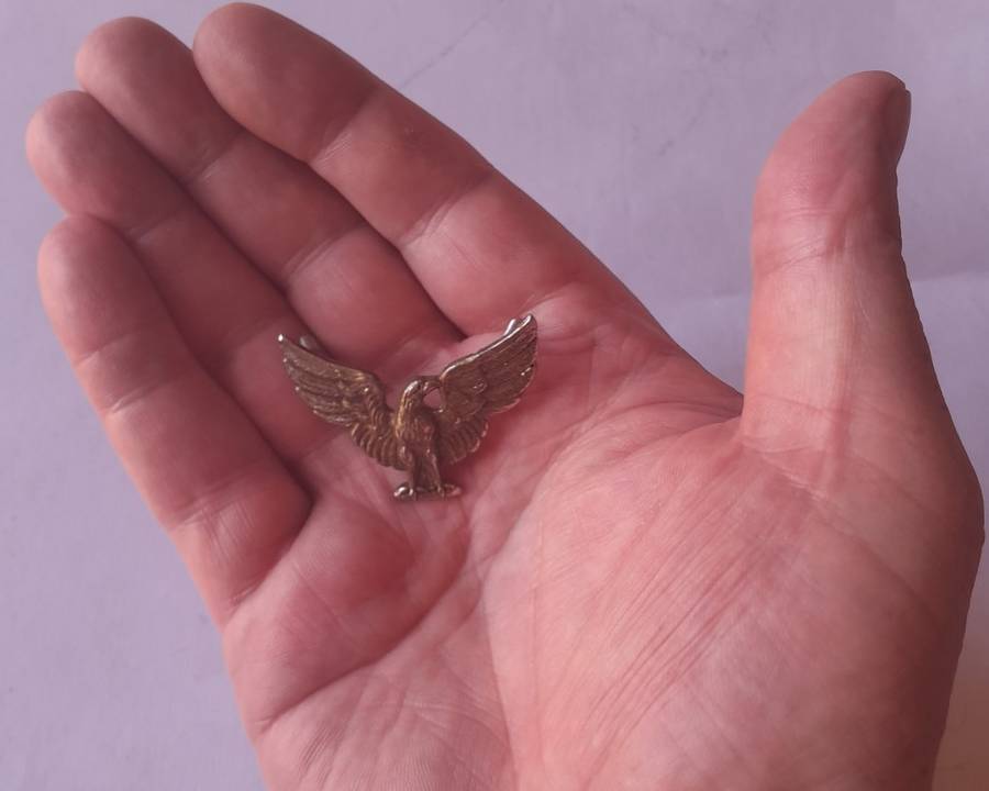 Transvaal State Artillery (Transvaal Staat Artillerie) Eagle Cap Badge. Lugs Intact.  1 Bent.