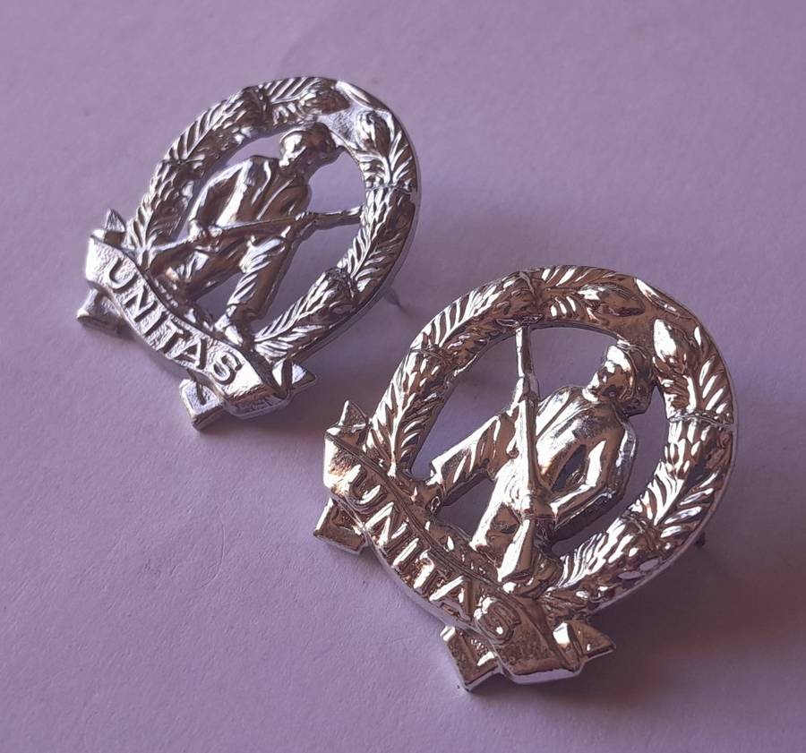 Pair SADF Commando Collar Badges (Facing).  Pins Intact.