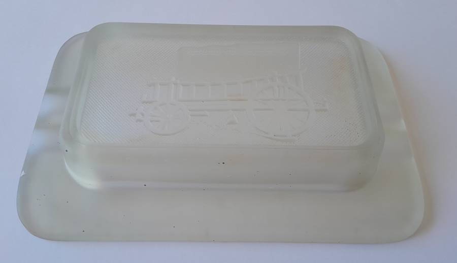 Rare Large `1838-1938 Voortrekker Eeufees` Frosted Glass Ashtray. Excellent Condition. 17 x 11.5 cm.