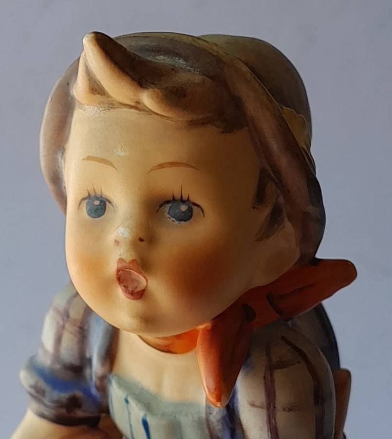 Vintage Hummel Figurine `The Builder`. 1964-1972.
