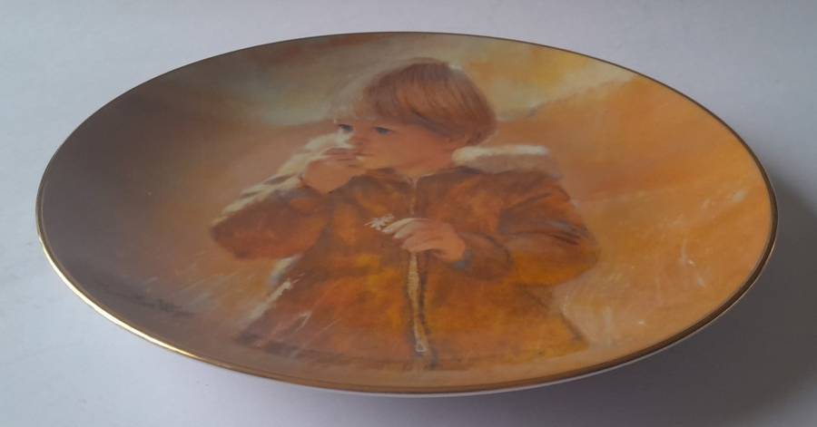 Vintage Plate By Viletta. `Autumn Wanderer ` By Artist `Thornton Utz`. Signed And Dated. 22 cm.