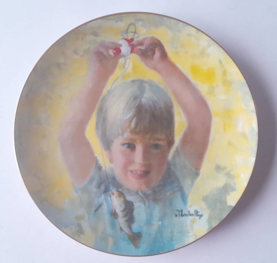 Vintage Plate By Viletta. `First Catch` By Artist `Thornton Utz`. Signed And Dated. 22 cm.
