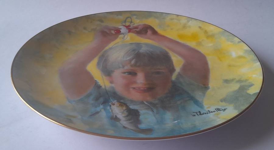 Vintage Plate By Viletta. `First Catch` By Artist `Thornton Utz`. Signed And Dated. 22 cm.