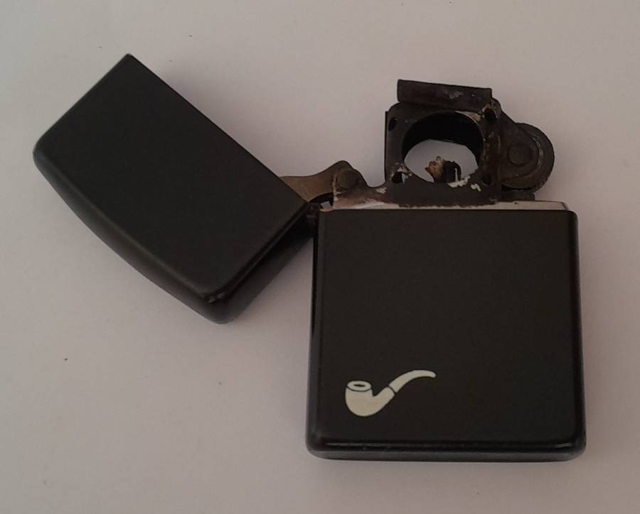 Vintage Specialist Zippo Lighter For Pipe Smokers.