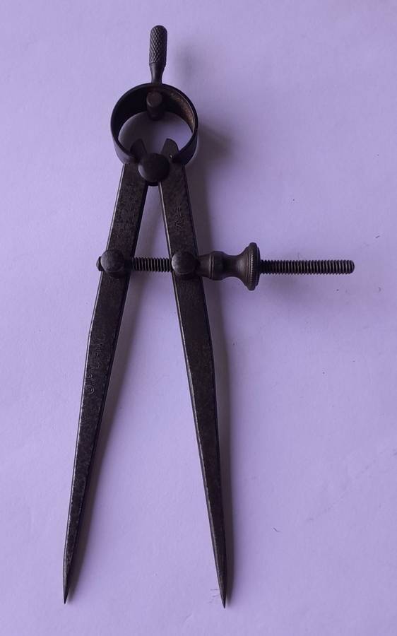 WW2 Military Issue Machinist`s Divider. Stamped With Broad Arrow And Dated. 1940`s.