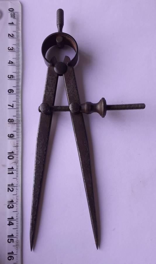 WW2 Military Issue Machinist`s Divider. Stamped With Broad Arrow And Dated. 1940`s.