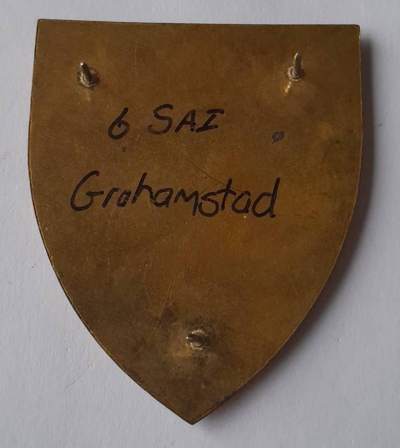 SADF 6 South African Infantry (6 SAI) Battalion Shoulder Flash.  All Pins Intact.