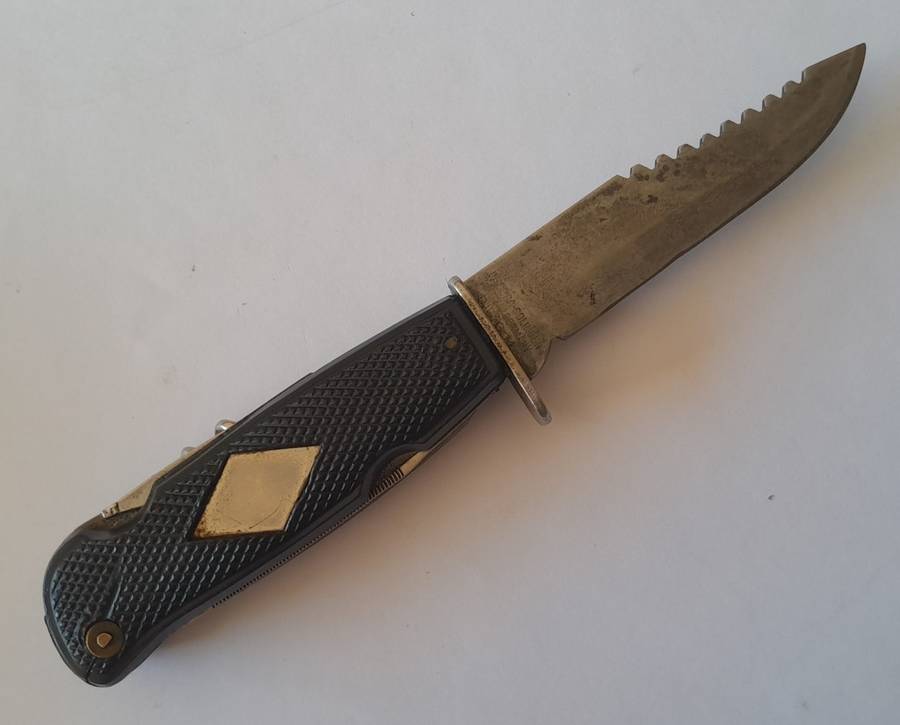 Vintage Solingen Germany Fixed-Blade Hunting Knife with Leather Sheath.  17cm