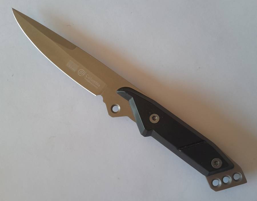 U.S.A. Saber ShuangRong Company Hunting Knife with Sheath.  23.5cm