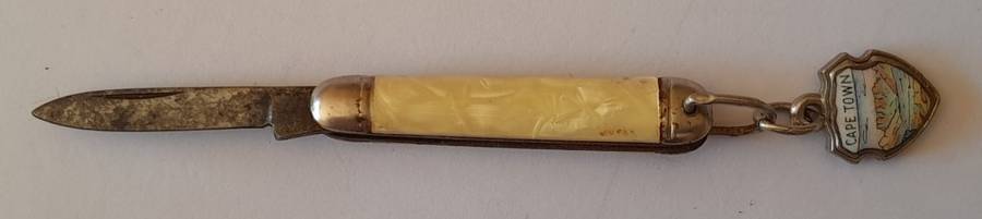 Vintage Richards, Sheffield Single Blade Mini Pocket Knife. "Cape Town".  11cm.