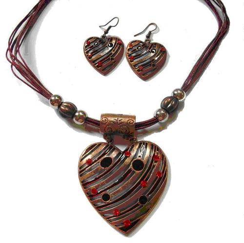 Antiqued Rhinestone-Studded Heart Necklace and Earring Set