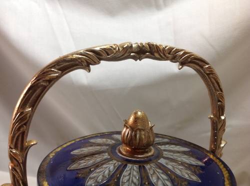 Beautiful biscuit barrel tin