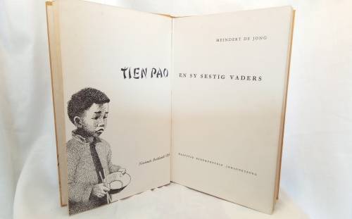 Tien Pao En Sy Sestig Vaders deur Meindert De Jong