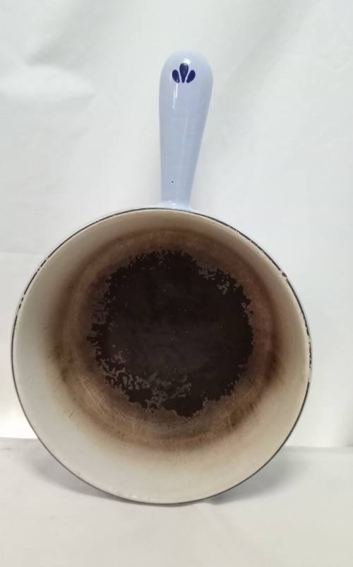 Vintage cast iron and enamel pot - Made in Holland - display item