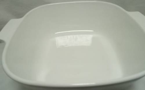 Very large Vintage Corning ware P-84-B, 4 quart lidded dish
