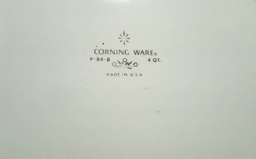 Very large Vintage Corning ware P-84-B, 4 quart lidded dish