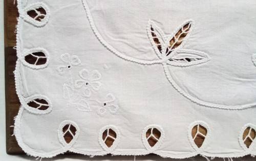 Beautiful Vintage tray cloth