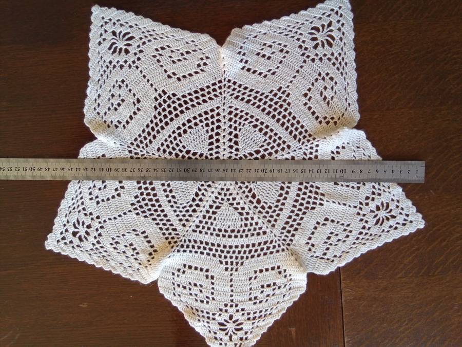 Pretty star shaped vintage crocheted doily - 48cms