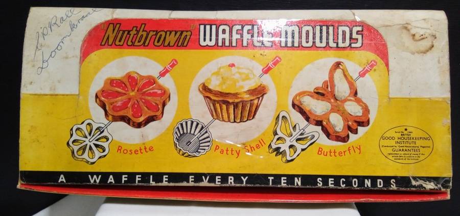 Vintage Nutbrown Waffle Moulds England - with original box and leaflet