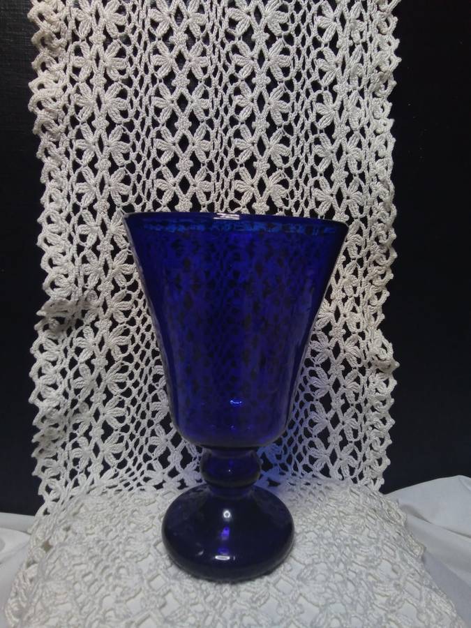 Beautiful Vintage mouth blown cobalt blue goblet glass/vase