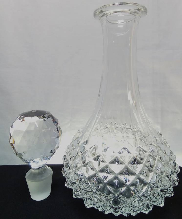 Stunning Crystal Decanter