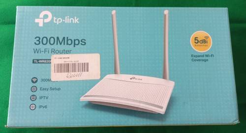 TP Link Wireless N Router (TL-WR820N)