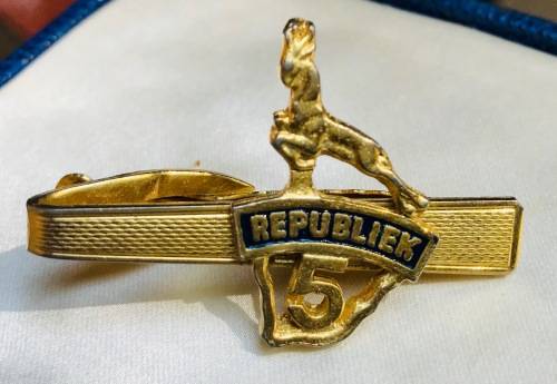 1965 SPRINGBOK TIE PIN (VALUE: R480)